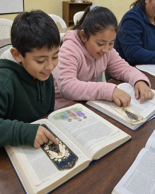 Children using bookmarks during catechism class